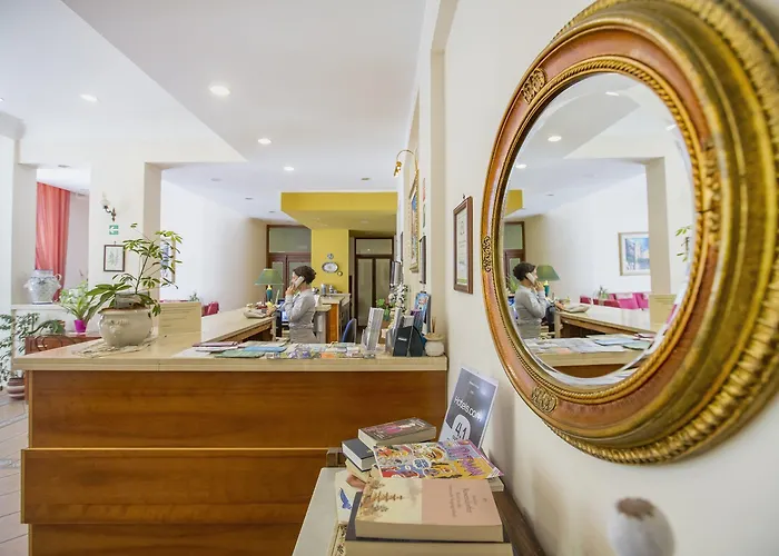 Mediterraneo Hotel 3*