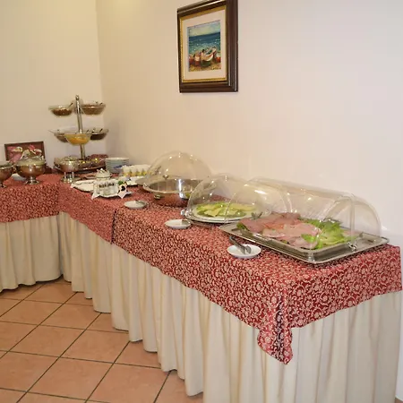 Hotel Mediterraneo 3* Cefalu