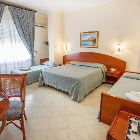 Hotel Mediterraneo 3*