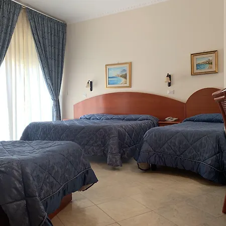 Hotel Mediterraneo Hotel 3*