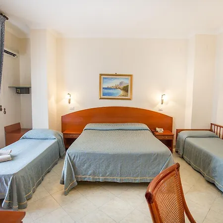 Hotel Mediterraneo Hotel 3*