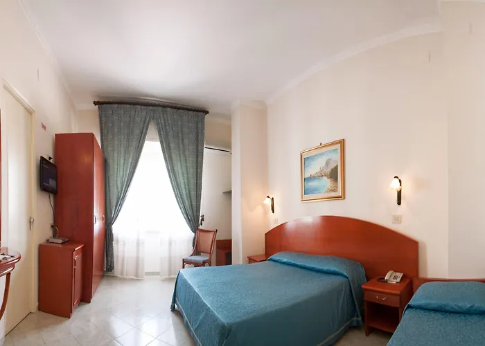 Otel Hotel Mediterraneo 3*