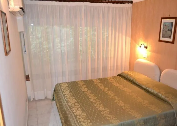 Hotel Mediterraneo 3* Cefalù